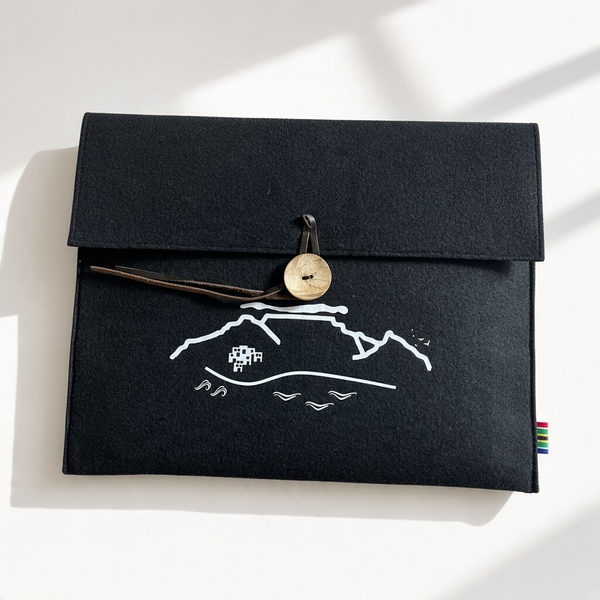 Black felt Laptop sleeve with  iconic Cape Town Table Mountain print  for 15 inch slim laptops  or as Document holder 